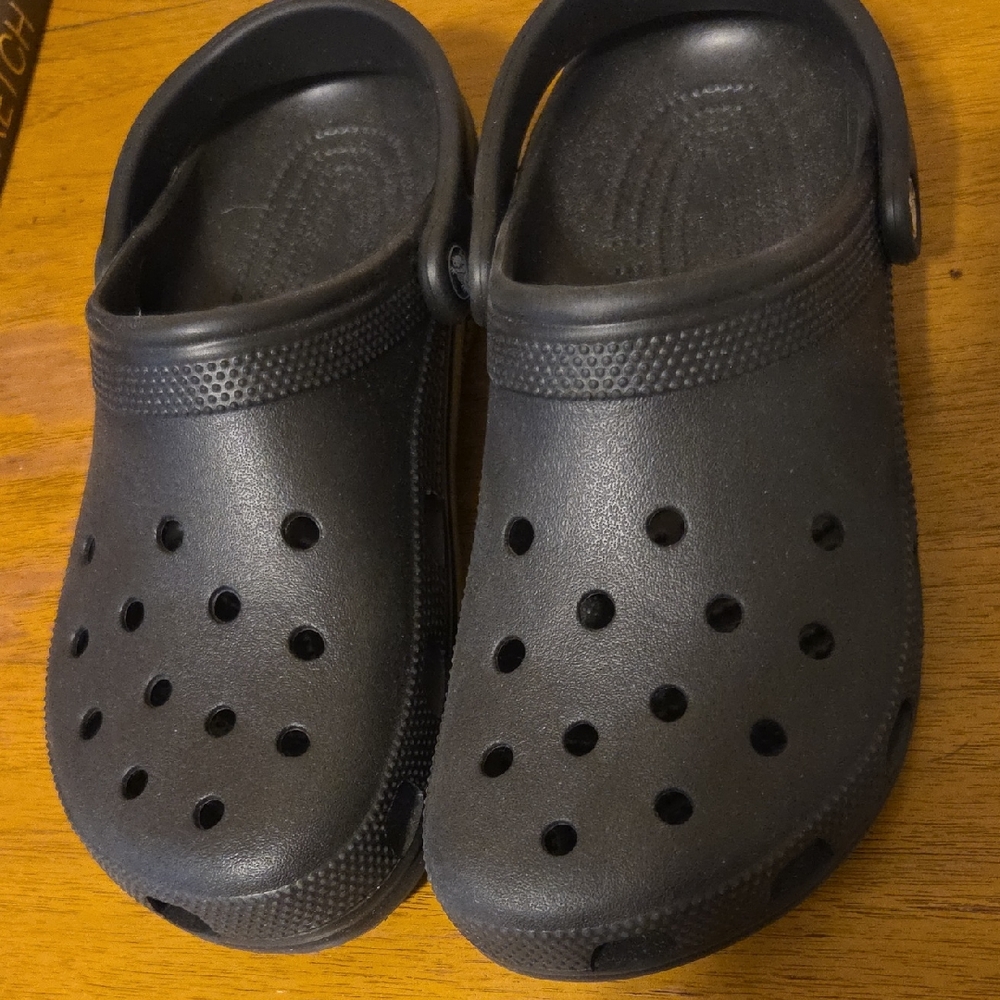 CROCS Basic Black Size 10 Excellent Condition. Wo… - image 1